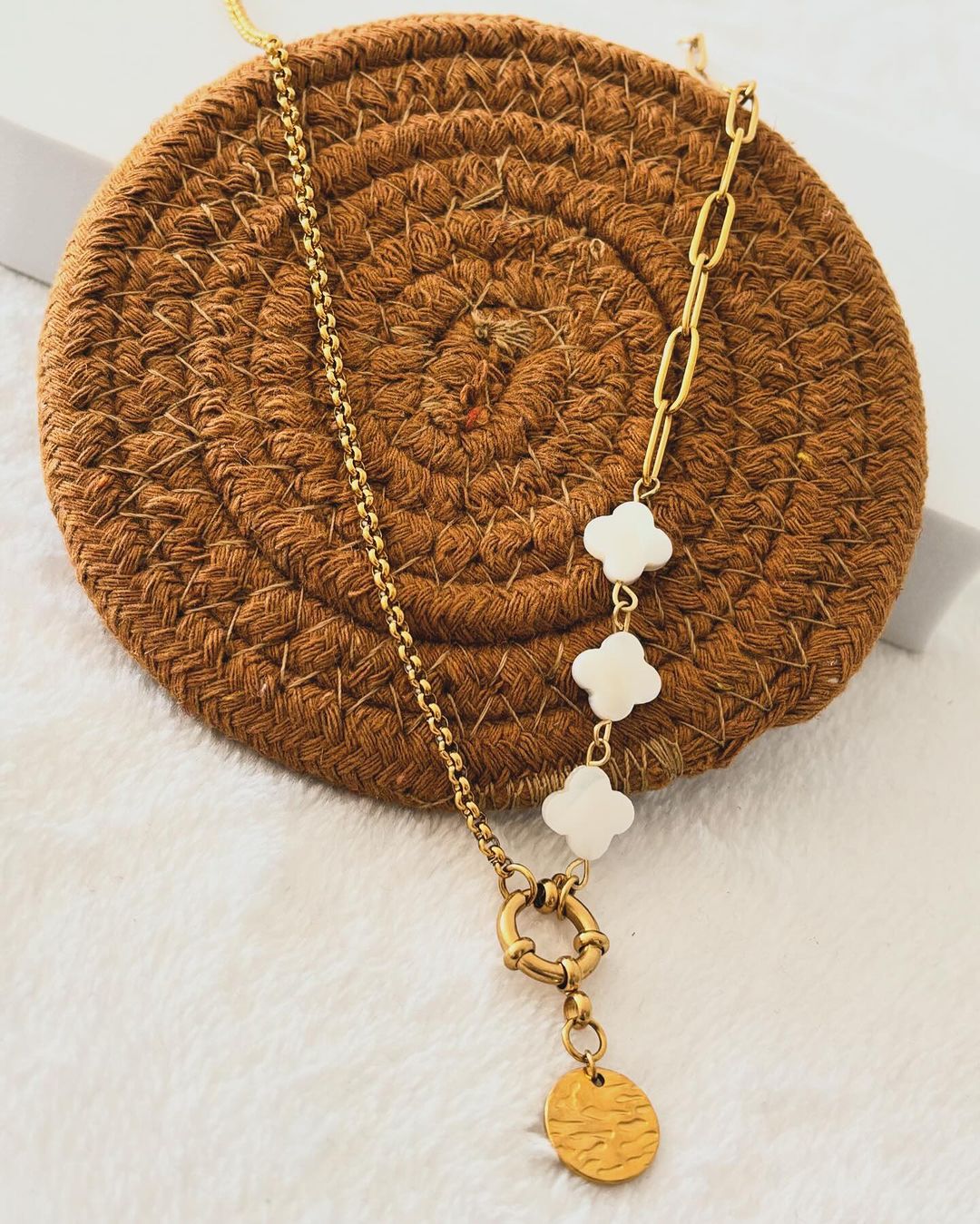 Collier "Jasmin" Perles de nacre